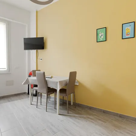 Apartment Martesana Cosy Apartment- M1 Gorla Red Line Mailand